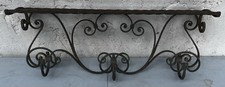 Porte manteau mural fer forgé avec étagère vintage