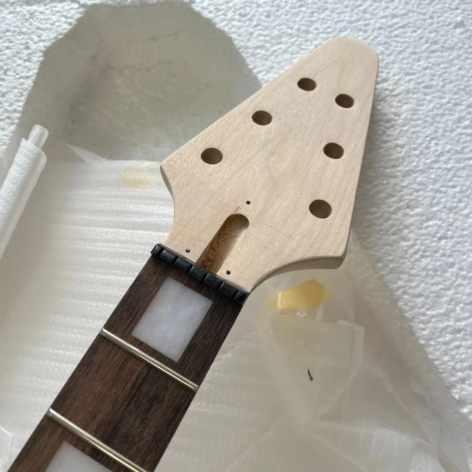 Kit de Guitarra Eléctrica Hágalo Usted Mismo Almacén de EE. UU. Cuello de Avión B Llama Arce Caoba Cuerpo Foto 3 de 4