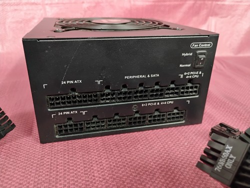 Corsair AX860 Wysokowydajny zasilacz modułowy z kablami - UŻYWANY - Zdjęcie 4 z 11