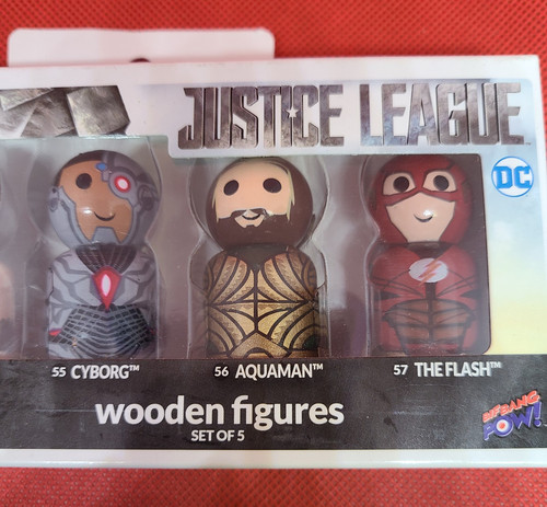 DC Justice League Pin Mate Wooden Figures Set Of 5 Batman Aquaman Flash T5 - Picture 1 of 8