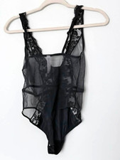 AUDEN BLACK TEDDY THONG - PLUNGE NECK WITH BUTTONE LACE AND MESH - S - E7