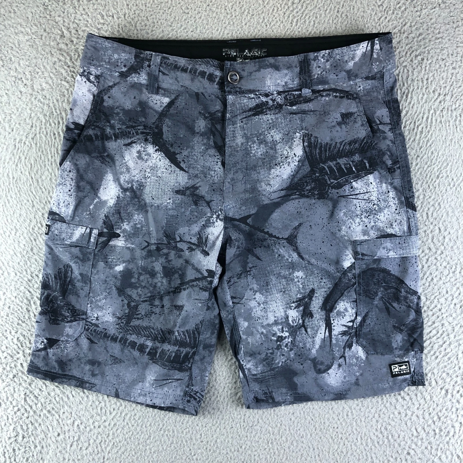 Pelagic Maidera Cargo Short Men 36 Gray Fish Gyotaku Art Water Stain Repel