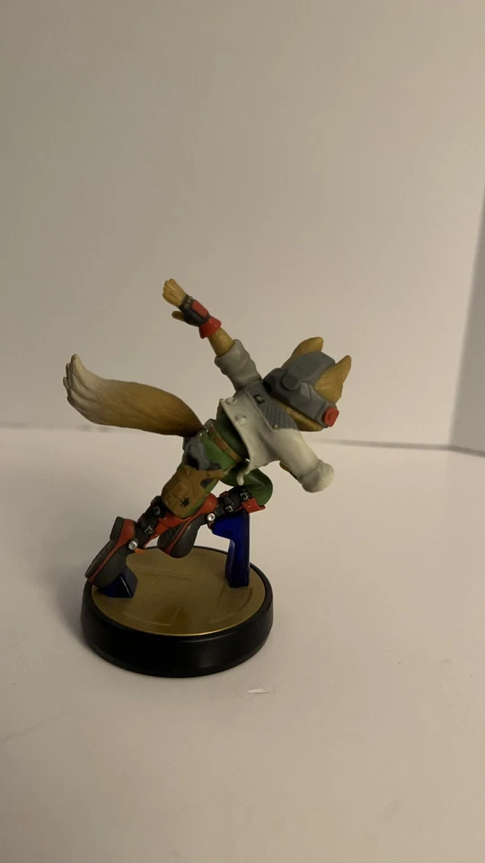 Fox Amiibo Super Smash Bros. Foto 2 de 3