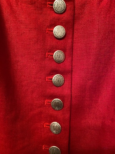 Trostmann Dirndl tomatenrot, inkl. blauer Schürze, Leinen/Baumwolle, Gr. 44 - Bild 6 von 7