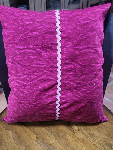 Embroidered Handcrafted Floral Accent Pillow - NEW - Picture 2 of 2