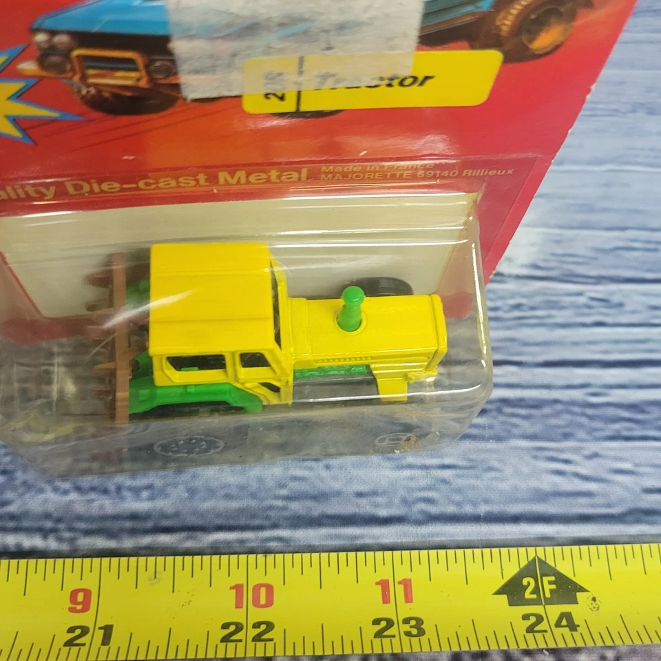 Majorette 1/64 Scale die-cast green and yellow tractor sealed - Image 3 of 4