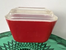 Pyrex Red Refrigerator Dish 501 B With Lid 501 C Capacity 1 1/2 Cup Vintage