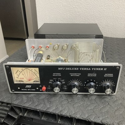 MFJ-949D 300 Watt 1.8-30MHz HF Antenna Versa-Tuner II & Cross Needle Wattmeter