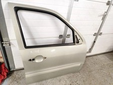 Porte avant et accessoires Mazda TRIBUTE