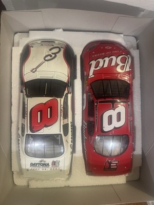 Brookfield Collectors Guild 1:24 Dale Earnhardt Jr NASCAR Budweiser 2-Car Set