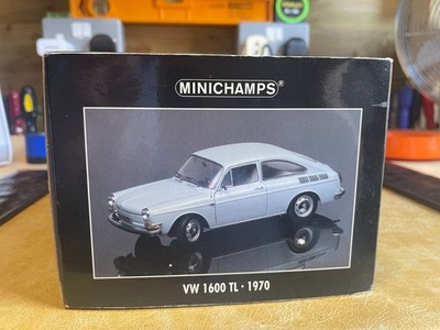 1/18 VW 1600 TL・1970 ミニチャンプス VW 1600 TL 1970 in light blue - Minichamps 1:18 | eBay