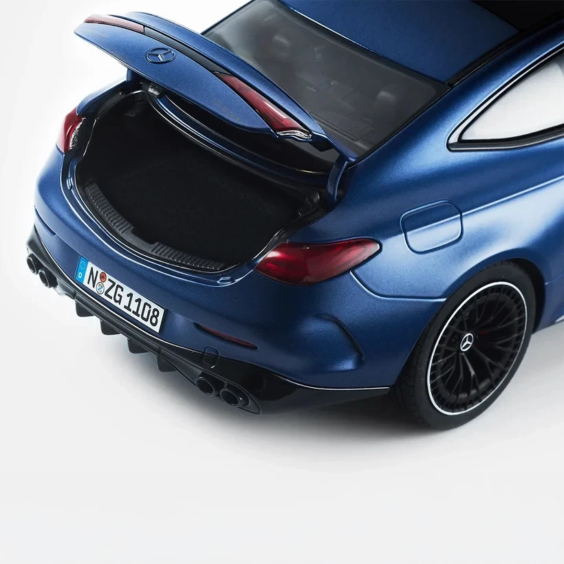 NZG 1:18 Mercedes-AMG CLE 53 4Matic+ Cupé C236 Spectral Blue Magno 2024 - Imagen 6 de 7