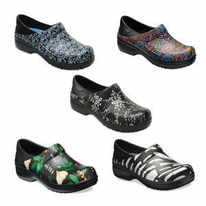 crocs women's slip resistant shoes