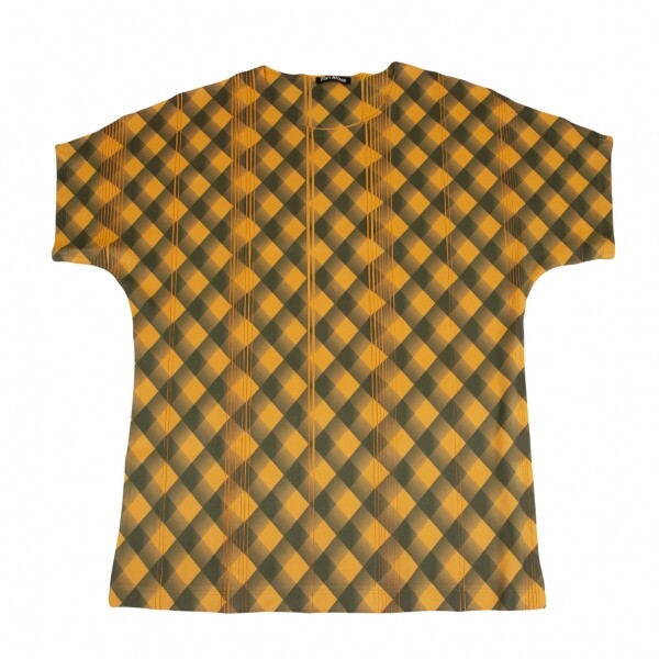 イッセイミヤケ　（T.）　トップス ミー イッセイミヤケ(me ISSEY MIYAKE)ミー イッセイミヤケ