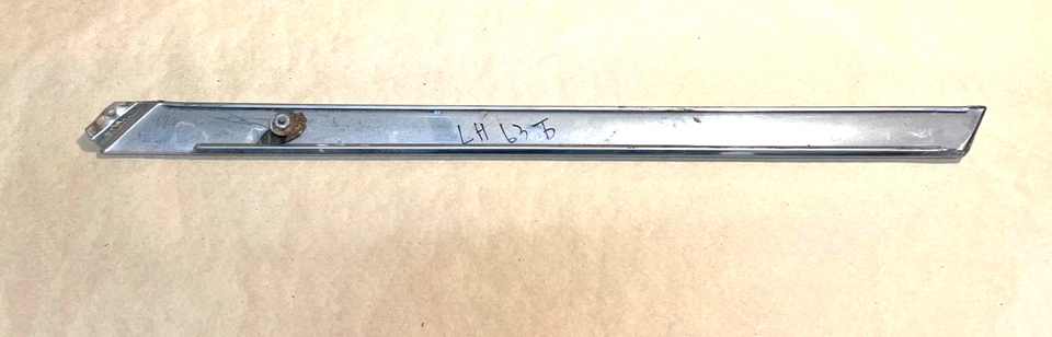 1961 - 1963 e outros Ford Thunderbird exterior pilar C acabamento/moldagem cromada LH fabricante de equipamento original - Imagem 2 de 2