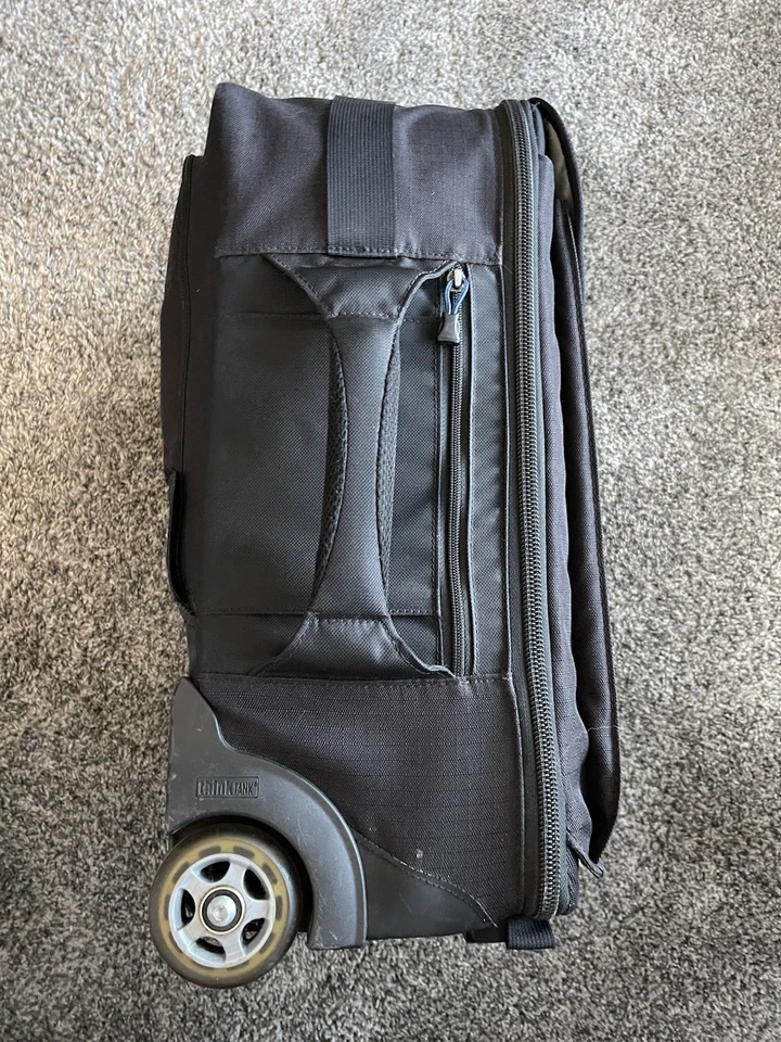 Think Tank Airport Takeoff Roller/Backpack Hybrid Camera Bag Black - Image 3 of 4