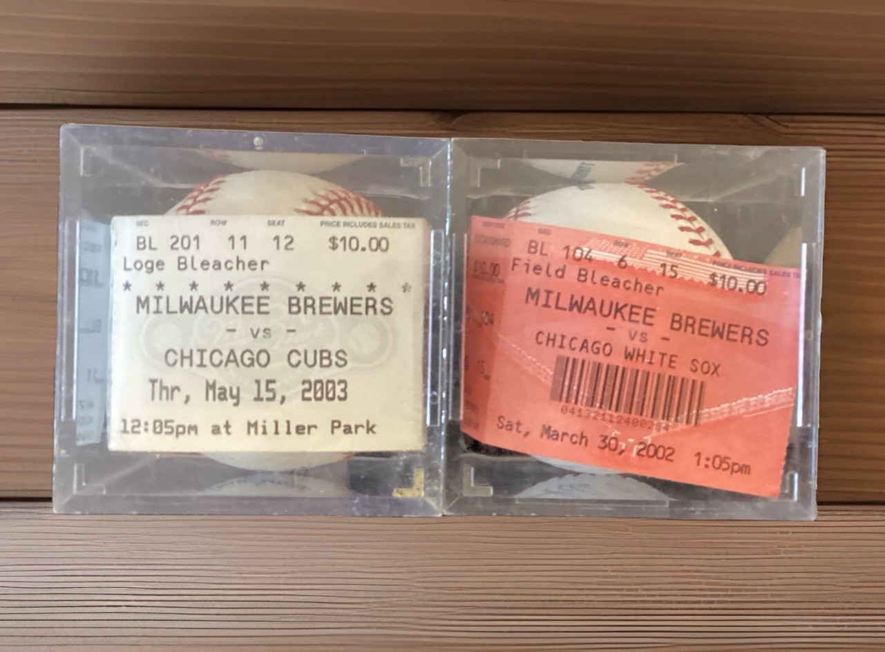 AUTOGRAPHED BASEBALL Lot view 2