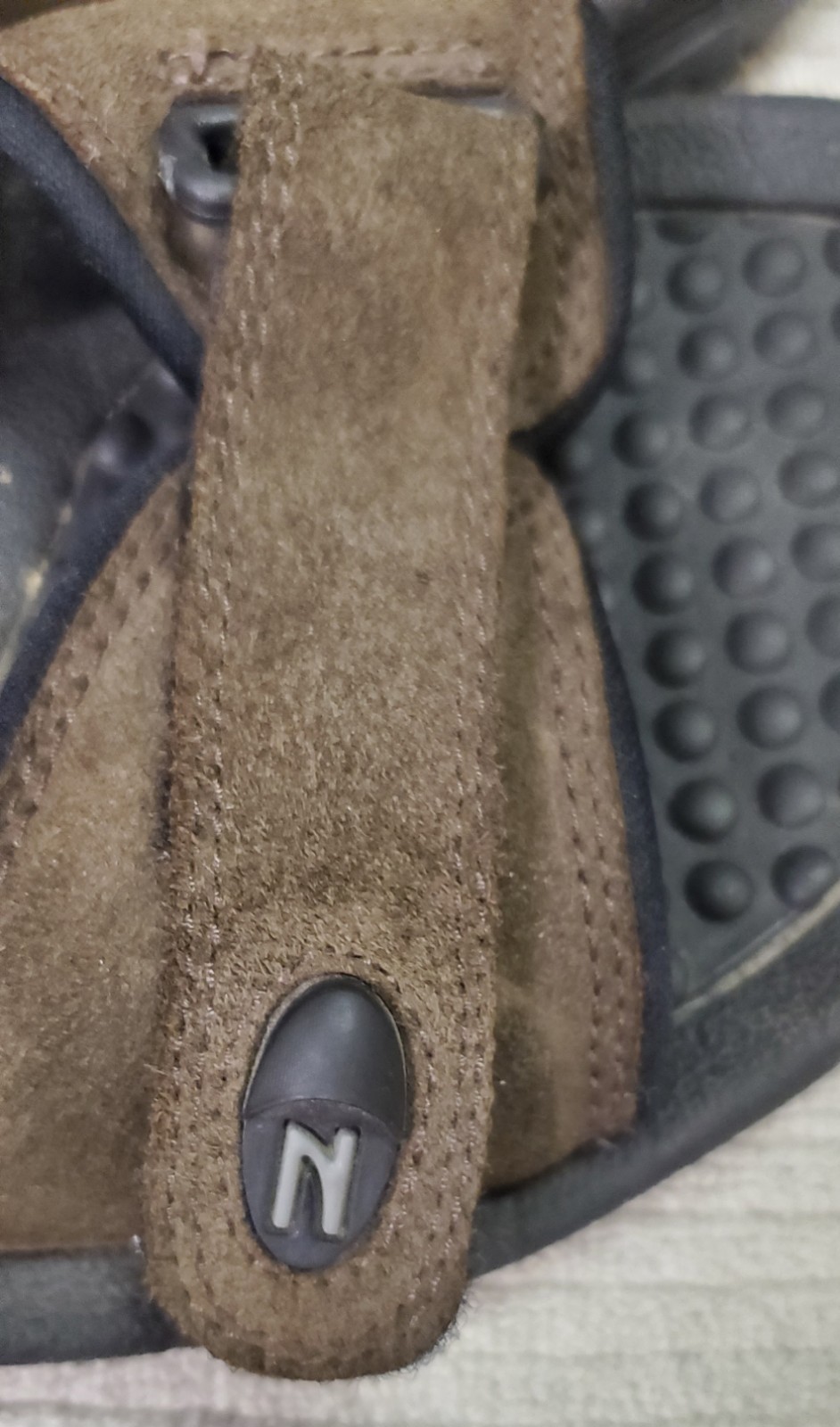 Nevados Men's Brown River Sandals Size 9 - Sports, Outdoor Water, Hiking