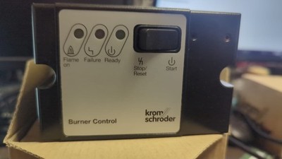 NEW Krom Schroder IFS258-5/1W Automatic Burner Control Unit Controller