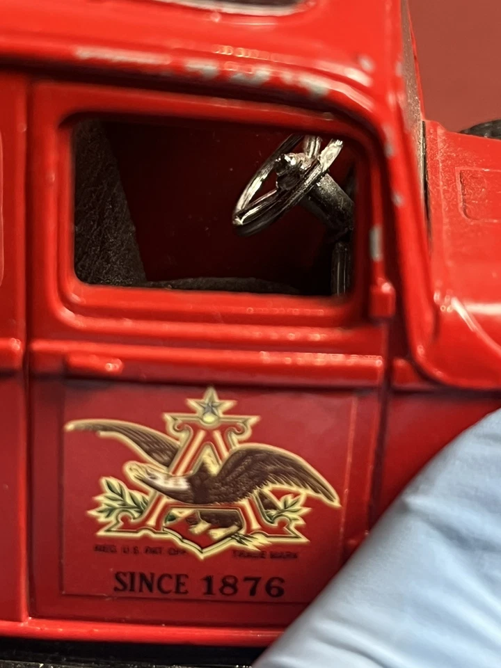 Banco - 1932 Ford Panel Delivery Truck Anheuser Busch Logo - Imagem 3 de 4