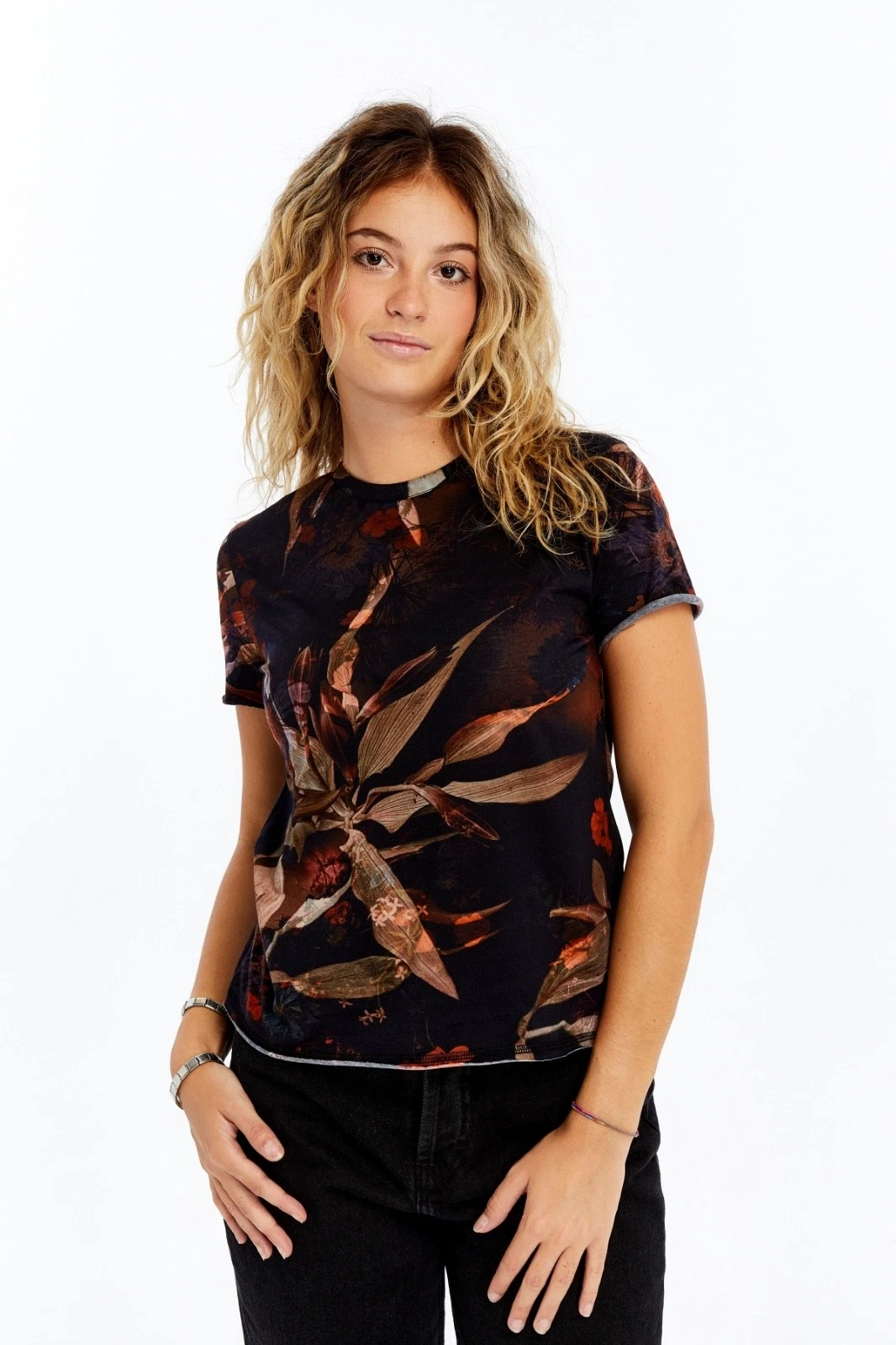 All Saints Womens Tippi Bela T-Shirt Designer Crew Floral Slim Fit Cotton Tee
Opens in a new window