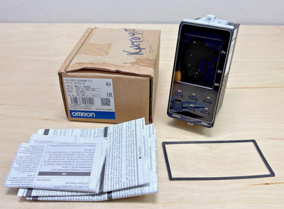 Omron E5EC-RX4A5M-010 Digital Temperature Controller, Ver 2.1, 48x96mm