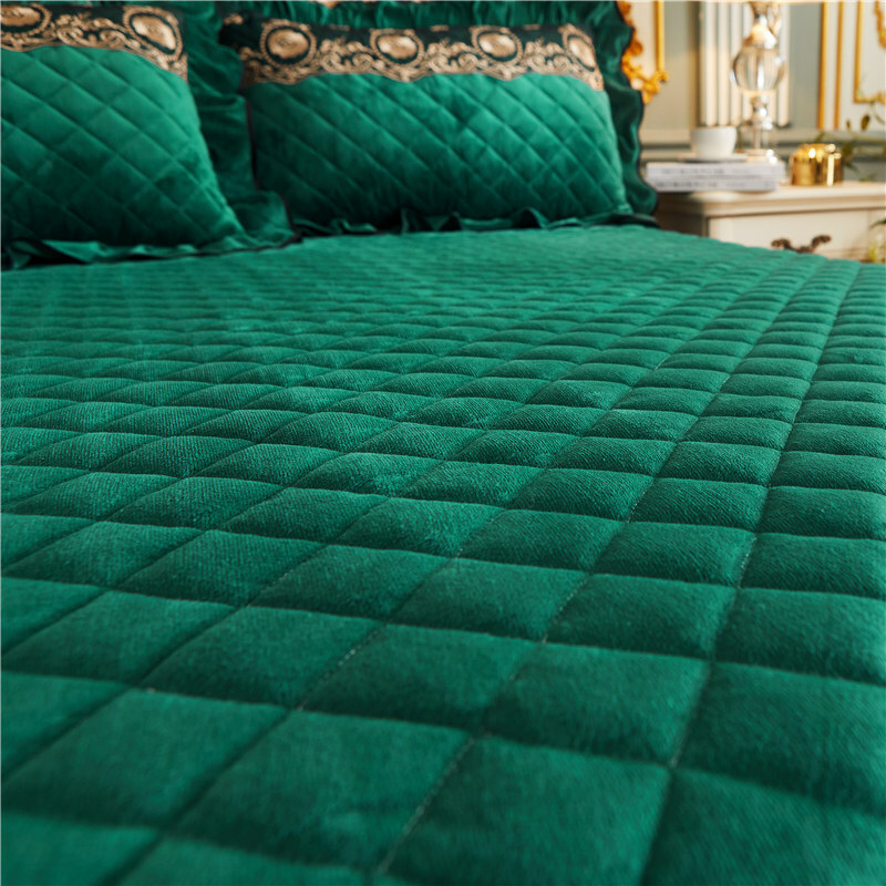 Vintage Velvet Bedspreads