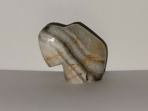 Buffalo-Spirit-Totem-Mexican-Onyx-Animal-Stone-Carving-Power-Stones