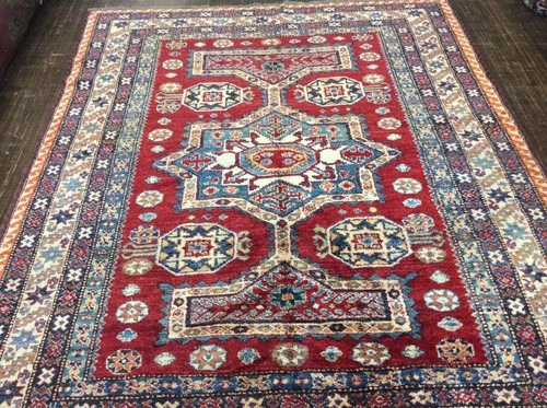 AUTHENTIC PAKI KAZAK RUG HAND KNOTTED IN PAKISTAN 7' X 5' 10"