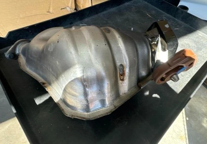 OEM Mopar 68610540AA Resonador de escape y tubo de escape 15-20 Jeep Grand Cherokee Foto 4 de 4