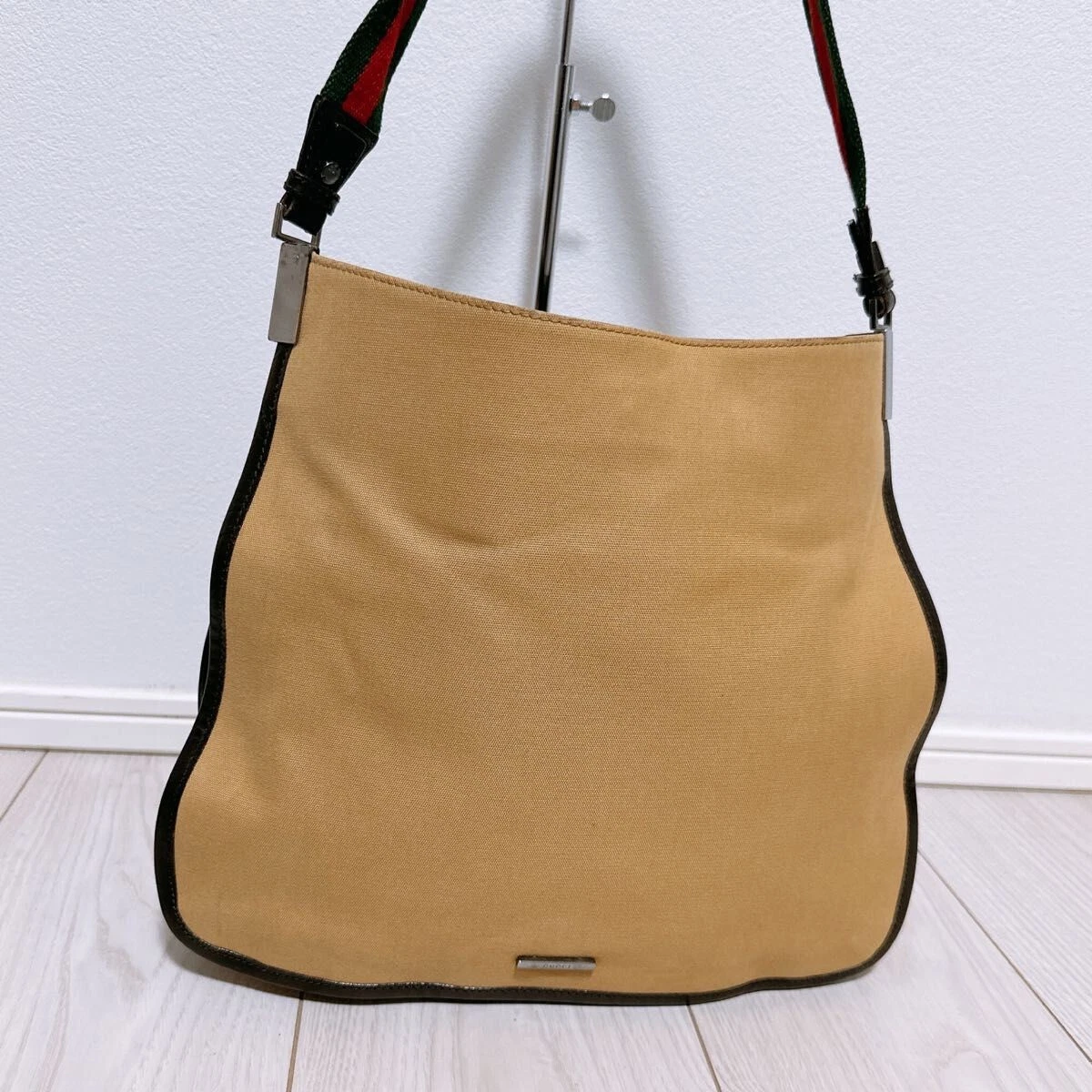 Authentique sac fourre tout Gucci sac à main ligne sherry logo plaque en bon état