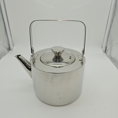 Well Equipped 18/10 Stainless Steel Stovetop Tea Kettle With Infuser
