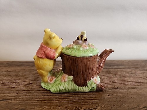 Vtg Disney Winnie The Pooh Miniature Tea Set From Midwest of Cannon Falls - Picture 12 of 19