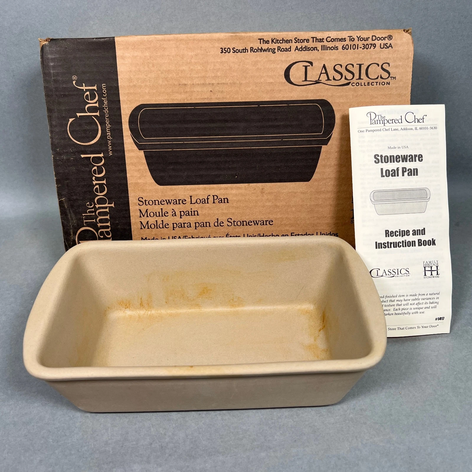 The Pampered Chef #1417 Stoneware Loaf Pan Classics Collection Family Heritage