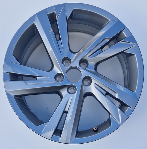 Original VW Alufelge Felge Rim VOLKSWAGEN TAIGO T‑Cross 17 ZOLL  2G7601025E - Bild 1 von 15