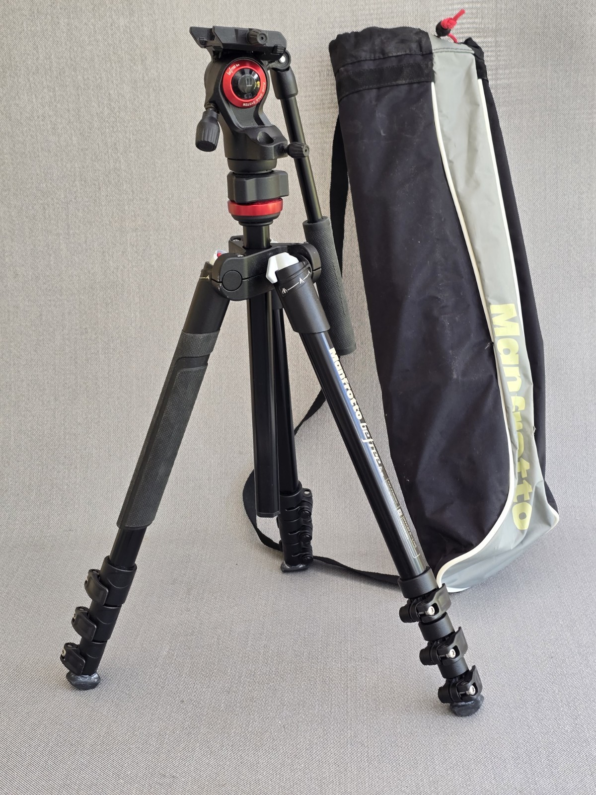 Manfrotto Befree MVKBFRT Live Travel Video Tripod Fluid Head