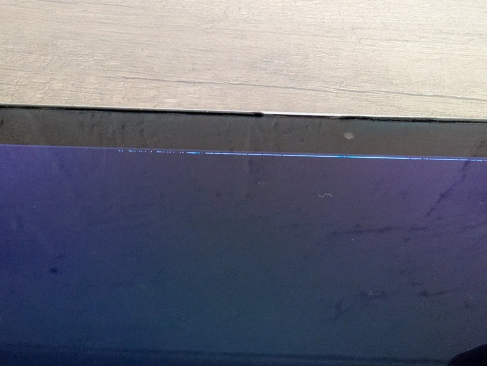 Apple MacBook Pro 13‘‘ Touch Bar - 2017 - A1706 - Space Grau - Display defekt - Bild 3 von 4