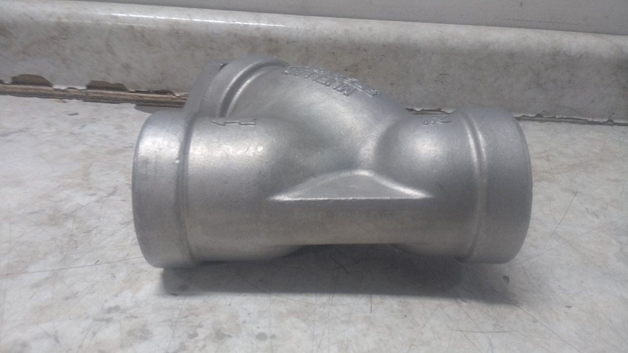 Mueller Steam Specialty 2 581 CS screwed end 2 In NPT Pipe Size Y Strainer