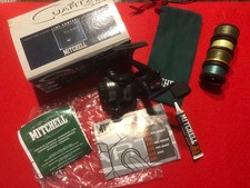 ANCIEN MOULINET MITCHELL QUARTZ 330 PRO  manié  / TRES BON ETAT