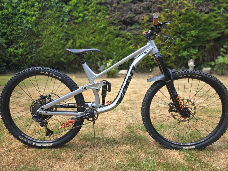 Kona Process 153 - Enduro - Upgraded rear shock - Used a dozen times since new.