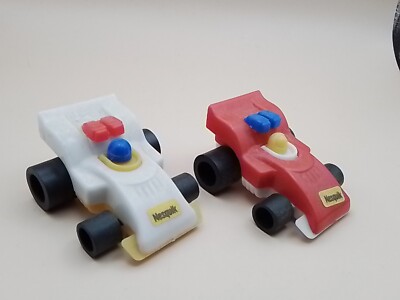 2 Stück,Auto,Rennwagen,Rennauto,Nestlé,Nesquik,70er,Vintage
