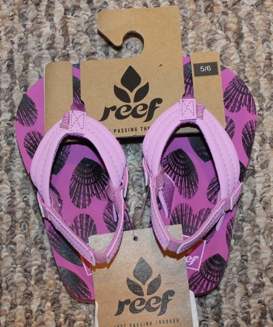 dillards reef flip flops