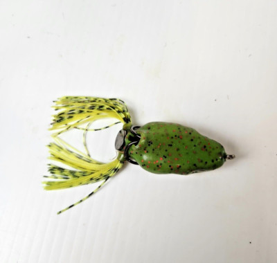 Scum Frog 1/2 oz Trophy Series Watermelon Red Hollow Body Frog