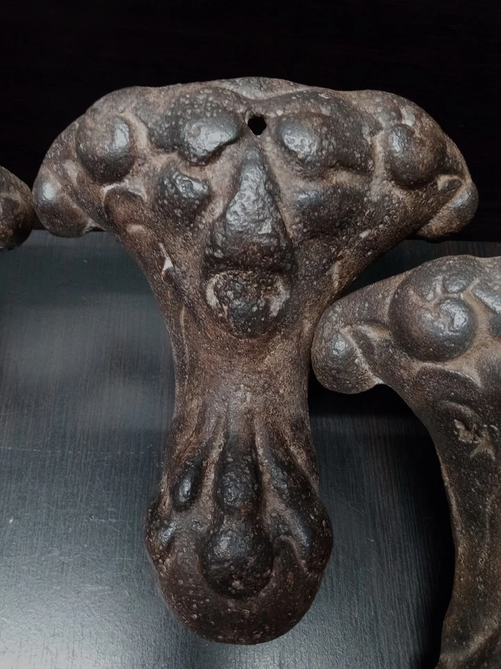 Juego de 4 patas antiguas vintage de hierro fundido con figura de cara de carnero patas con patas #2#3#4 Foto 3 de 4