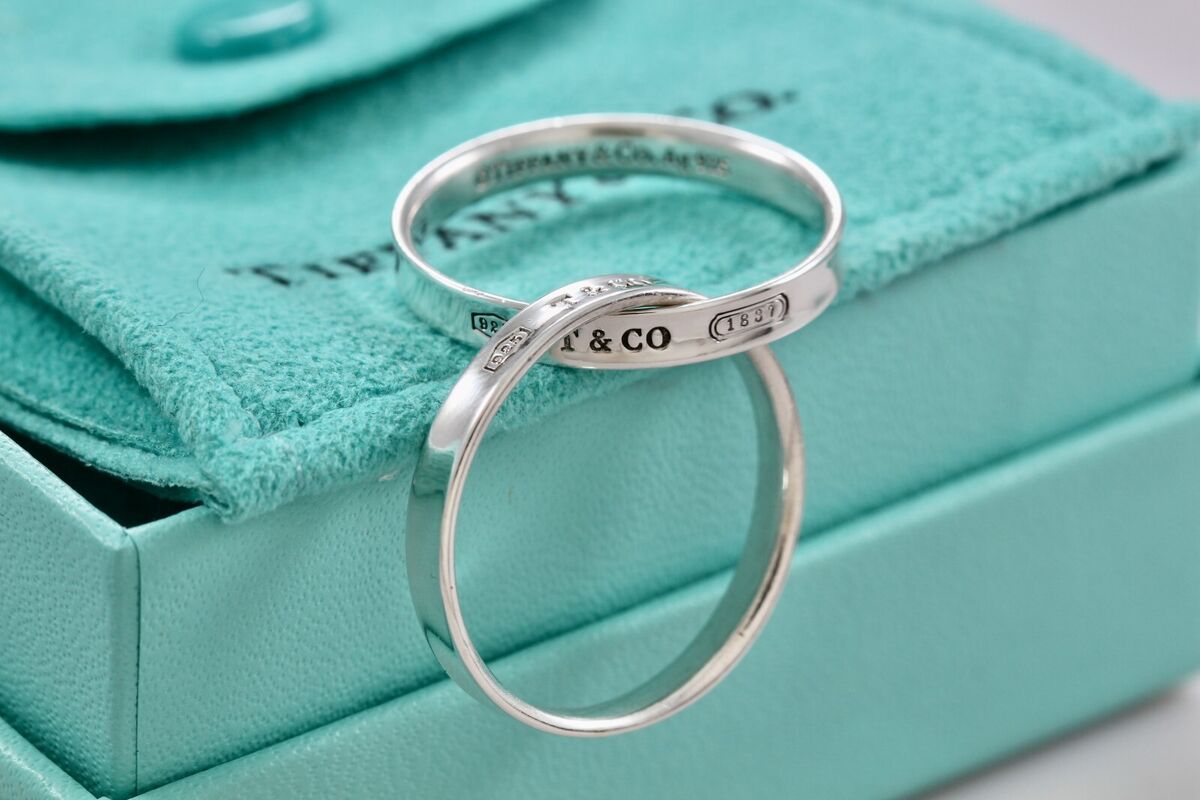 Tiffany & Co. 1837 Sterling Silver Interlocking Narrow Band Tiffany & Co. 1837 Sterling Silver Interlocking Narrow Band