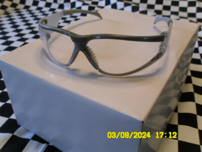 3M 11394 VIRTUA Plus Clear af  Lens Gray brow Frame Safety Glasses ppe