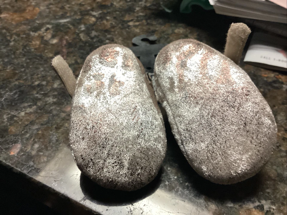 Zapatos de terciopelo tostado para bebé NOOKIE DOKIE 0-2 meses nuevos con etiquetas Foto 4 de 4