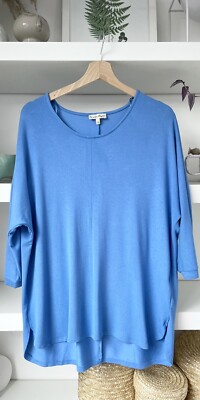 PHASE EIGHT beautiful blue relax fit batwing jumper, dipped hem