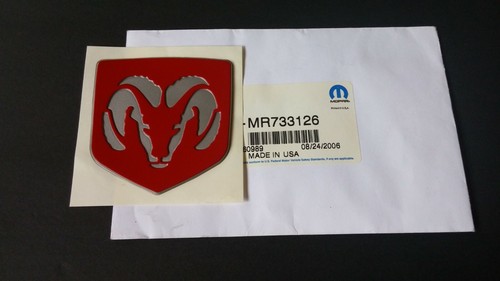 NEW NOS OEM Genuine MOPAR DODGE TRUCK 1500 2500 3500 RAM EMBLEM DECAL RED - Foto 2 di 2