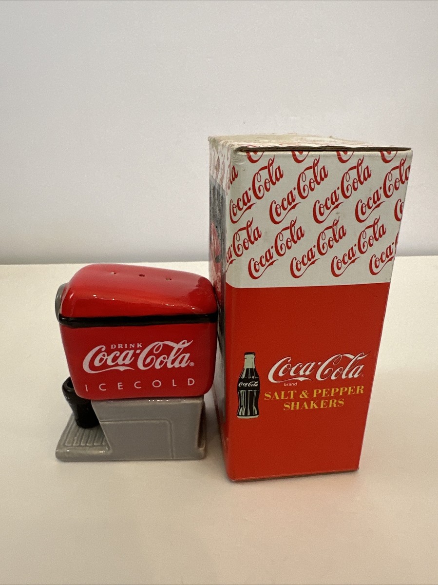 Coca Cola Soda Fountain Dispenser Ceramic Salt and Pepper Shakers Coca Cola Soda Fountain Dispenser Ceramic Salt and Pepper Shakers